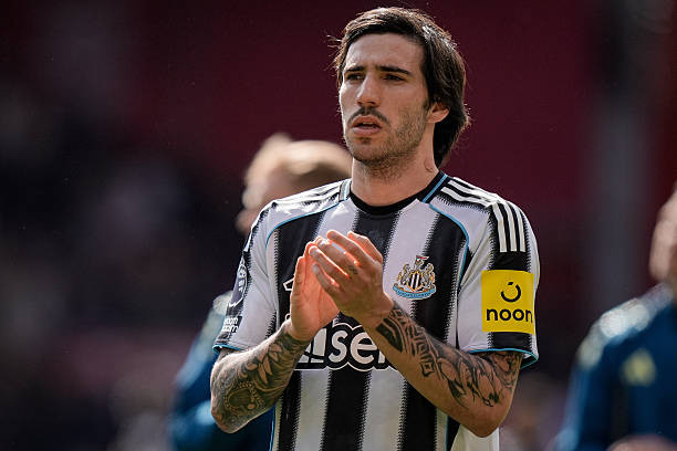 Sandro Tonali chuẩn bị gia nhập Tottenham Hotspur với mức giá kỷ lục
