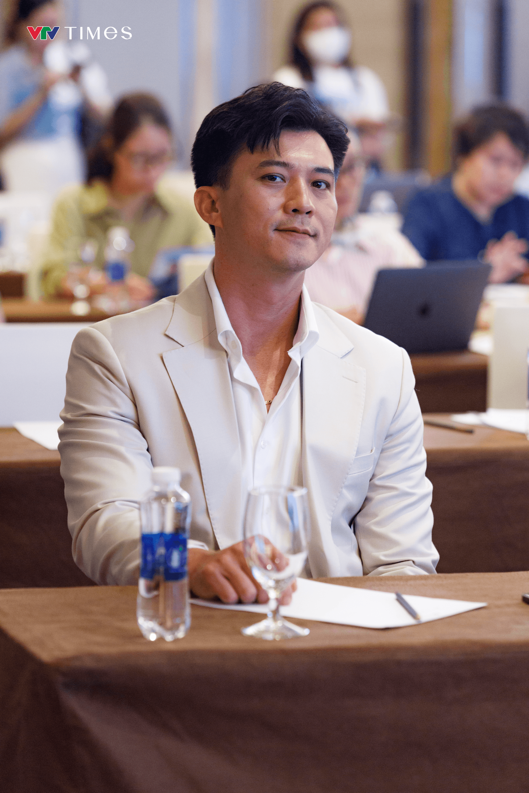 Diễn viên Hà Việt Dũng trong tạo hình nhân vật Phạm Minh.