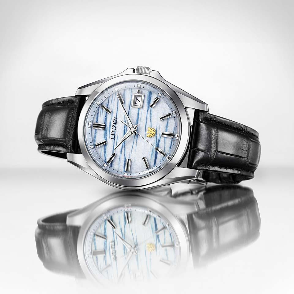 Citizen AQ4090-08A với dây đeo da cá sấu đen