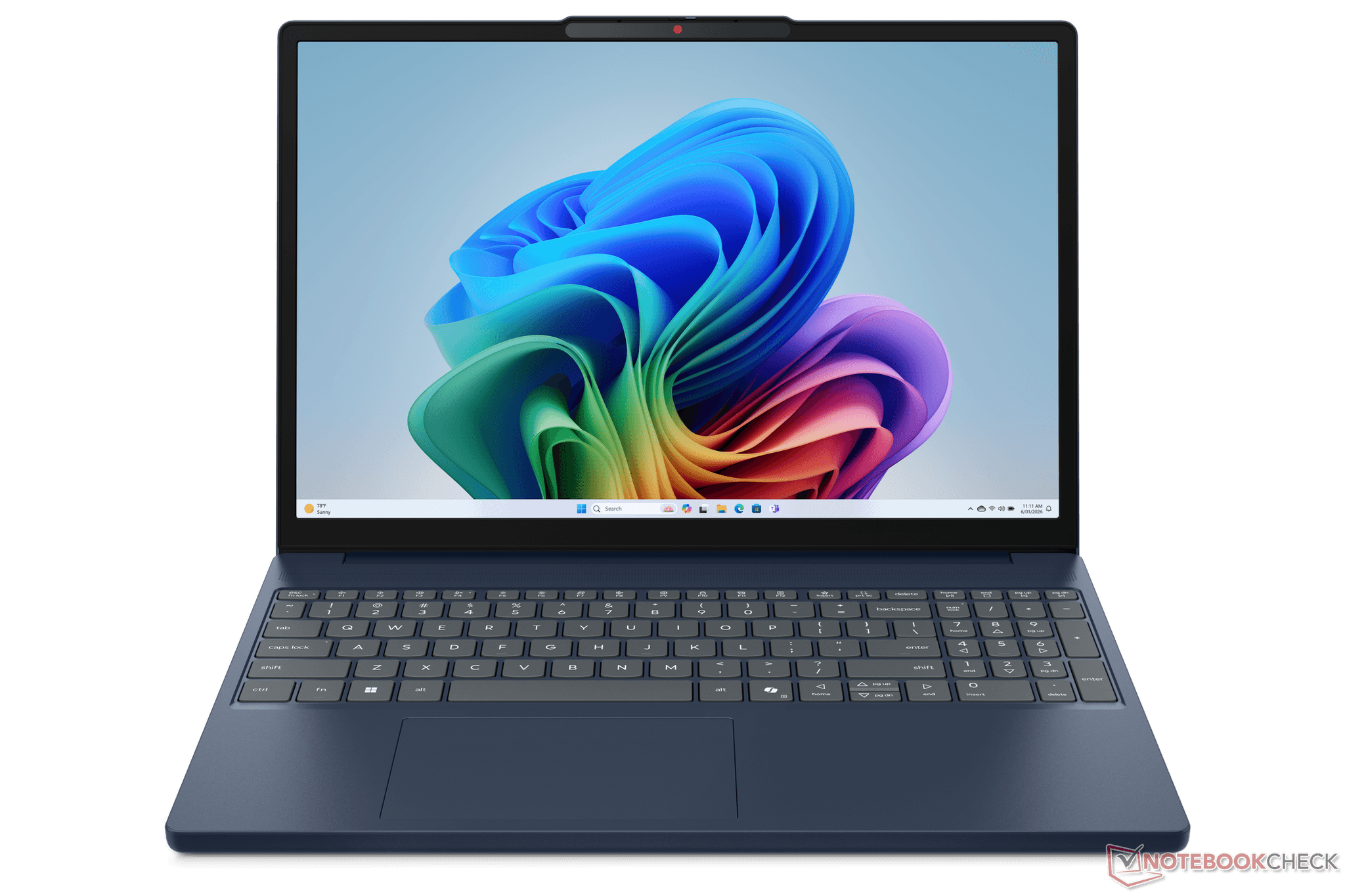 Lenovo IdeaPad Slim 3 15 phiên bản 2026 với thiết kế vỏ nhựa và viền màn hình dày