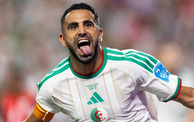 Riyad Mahrez trong màu áo Al Ahli