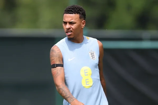 Mức giá 130 triệu bảng của Morgan Rogers đang gây khó khăn cho kế hoạch chuyển nhượng của Arsenal.
