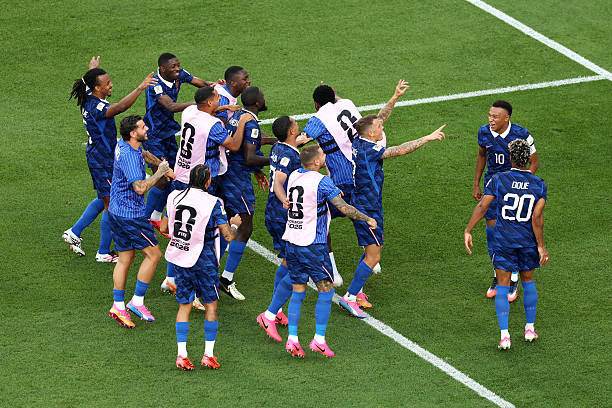 Tuyển Pháp ăn mừng tấm vé vào tứ kết World Cup 2026