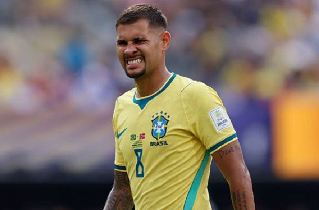 Bruno Guimaraes sút hỏng phạt đền khiến Brazil trả giá đắt