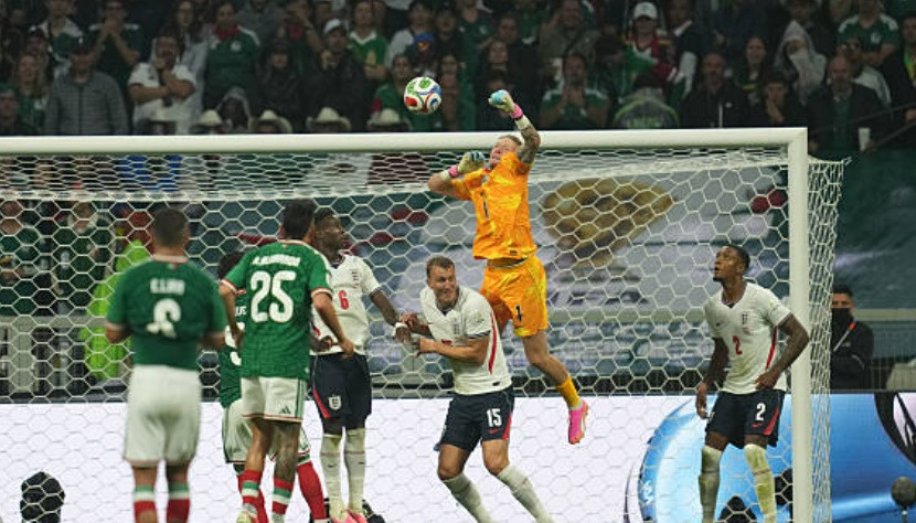 Thủ thành Jordan Pickford cứu thua xuất sắc
