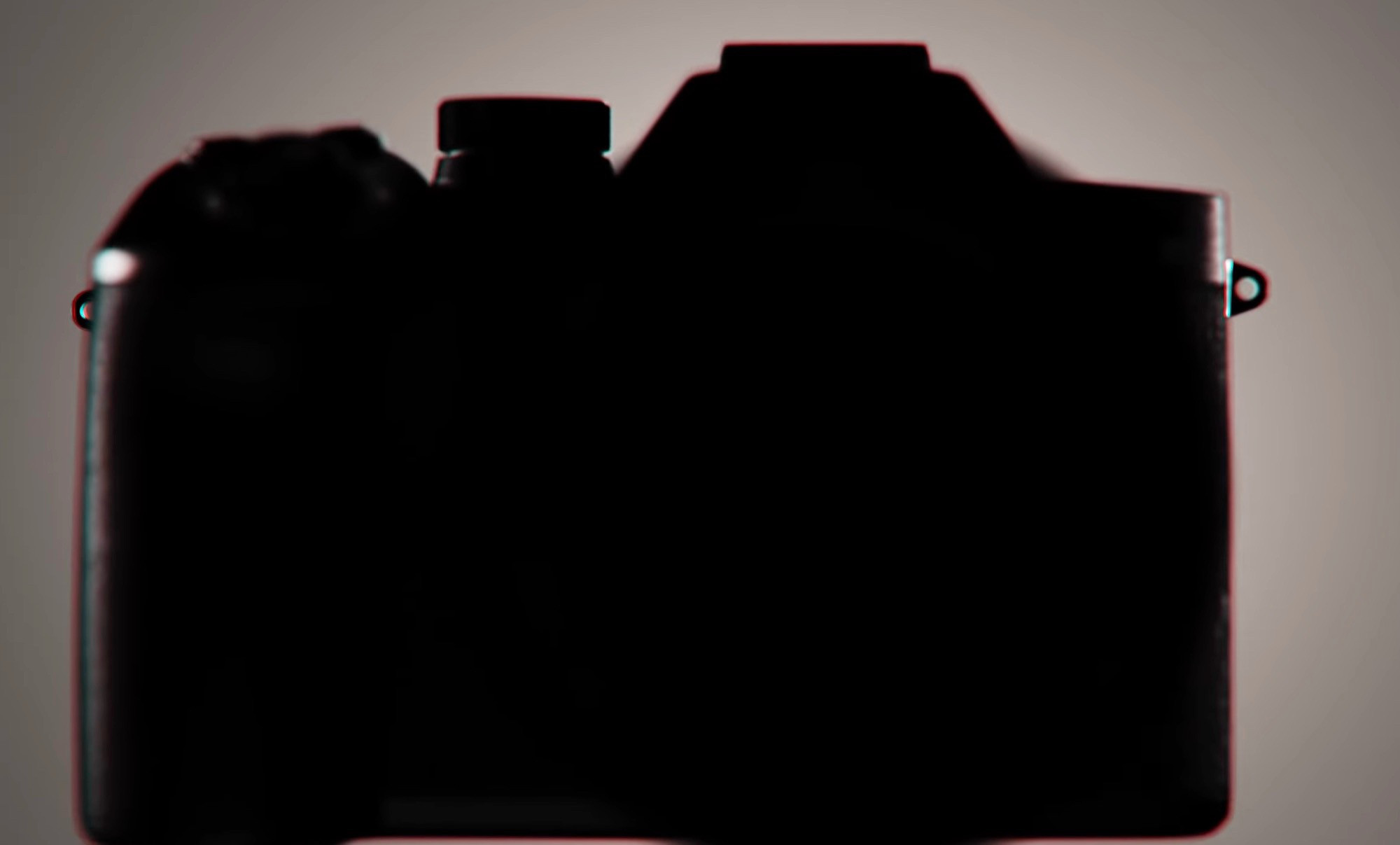 Hình dáng thiết kế mới của Sony RX10 V