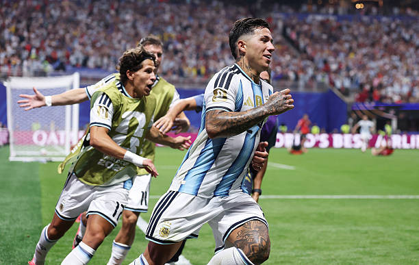 Argentina kiểm soát hoàn toàn thế trận trước Ai Cập