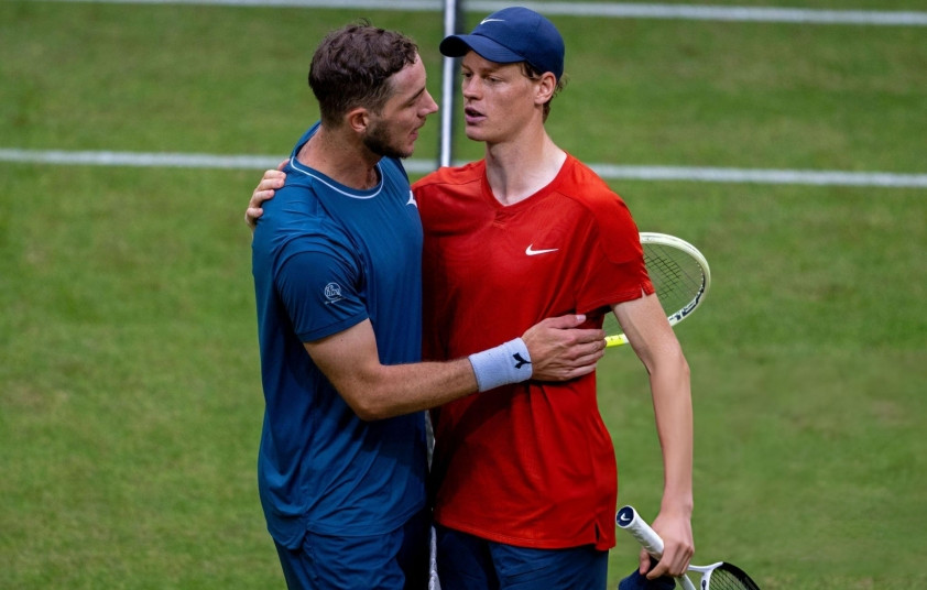 Jannik Sinner đối đầu Jan-Lennard Struff tại tứ kết Wimbledon 2026