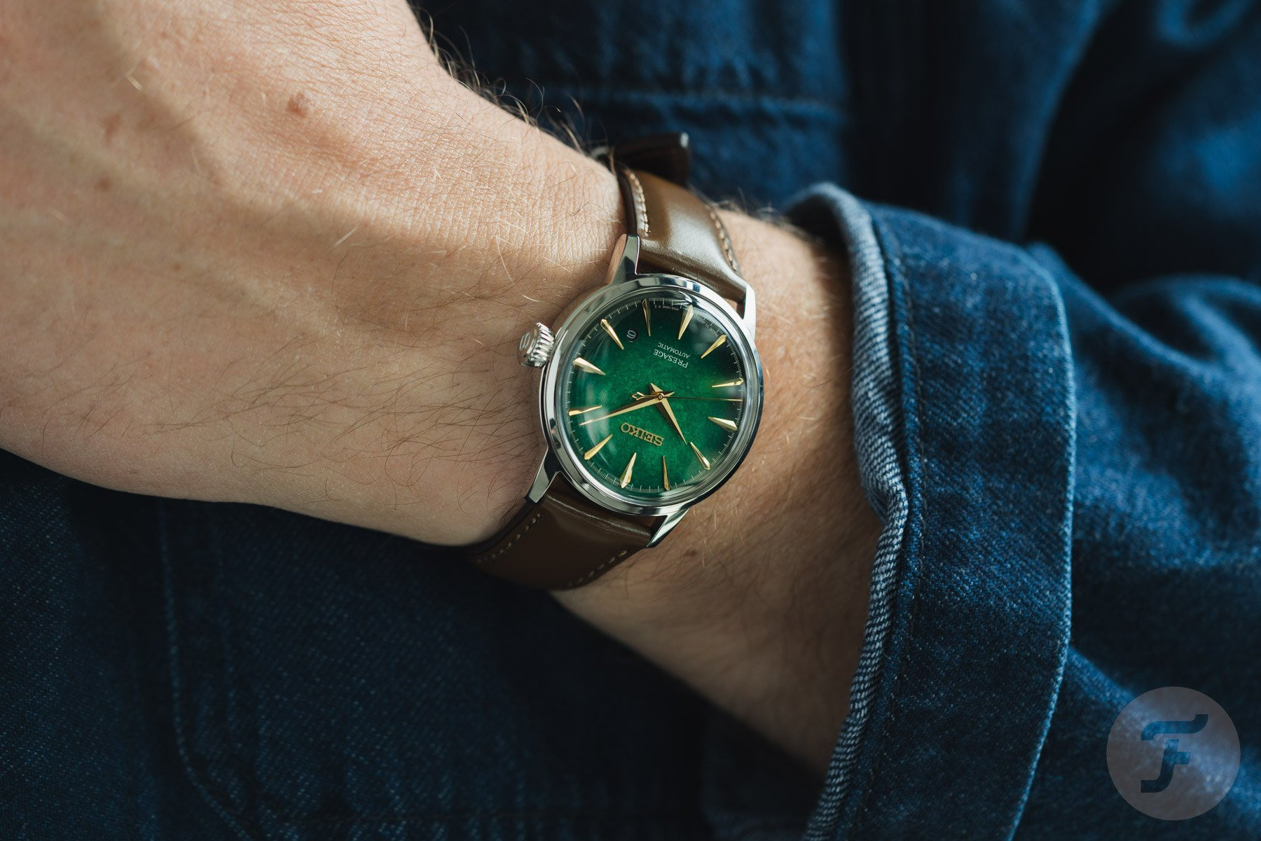 Cận cảnh mặt số vân nổi trên dòng Seiko Presage mới