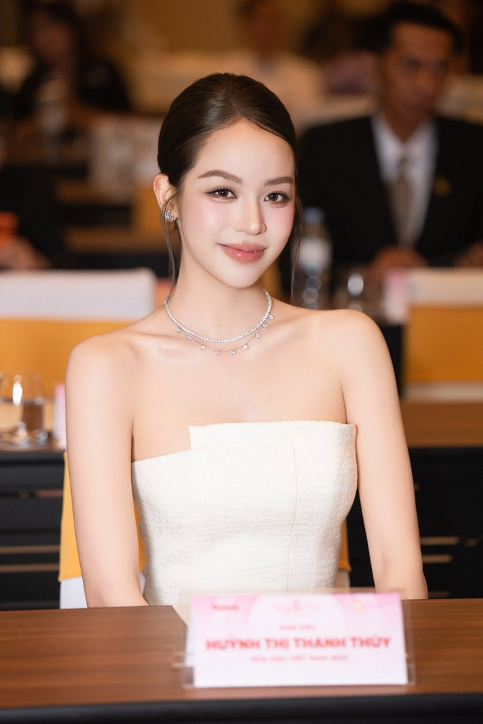 Khán giả kỳ vọng Thanh Thủy sẽ sớm xuất hiện trong một dự án điện ảnh chất lượng.
