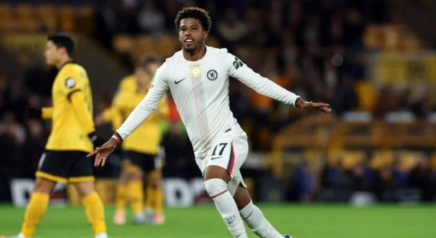Andrey Santos trong màu áo Chelsea trước khi gia nhập Manchester United