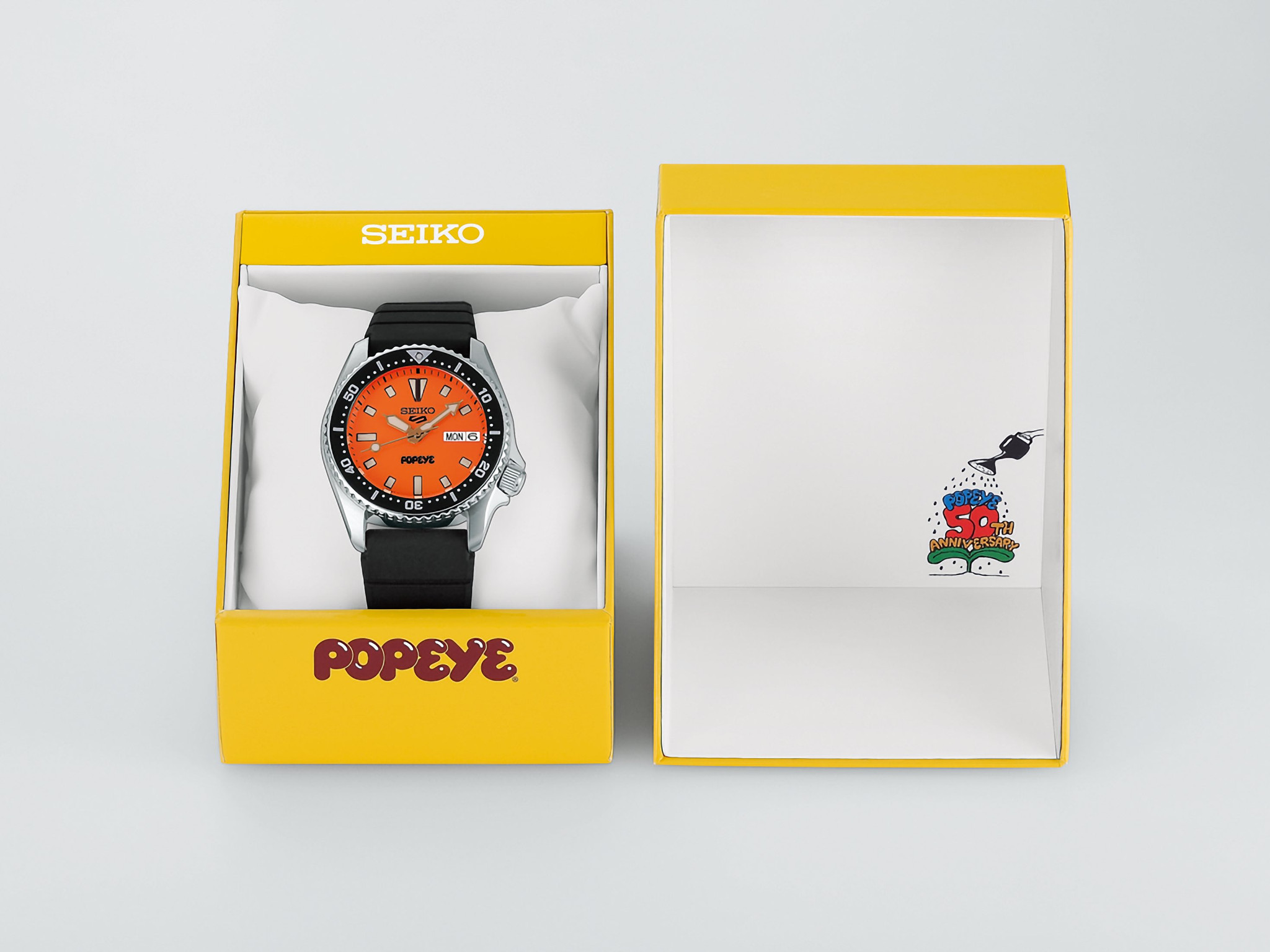 Seiko 5 Sports x Popeye HDB013 phiên bản giới hạn với mặt số cam và hộp đựng đặc biệt.