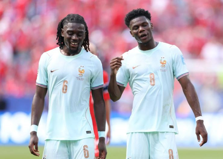 Manu Kone thi đấu ấn tượng trong màu áo đội tuyển Pháp tại World Cup