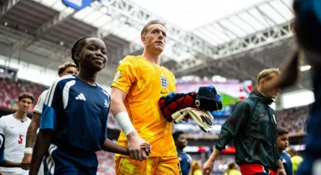 Pickford bắt chính cho Tam Sư trước Na Uy. Ảnh: Getty Images.