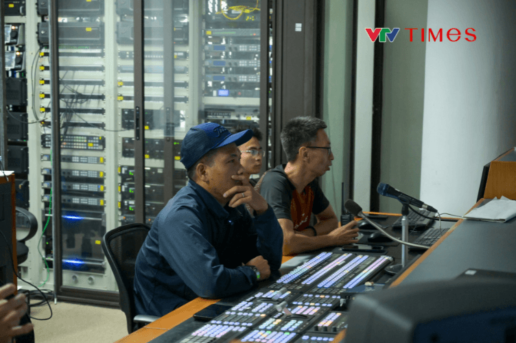 Đội ngũ đạo diễn hình ảnh tại phòng máy VTV