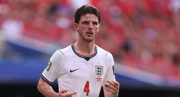 Tiền vệ Declan Rice tập luyện trở lại cùng tuyển Anh chuẩn bị cho trận bán kết World Cup.