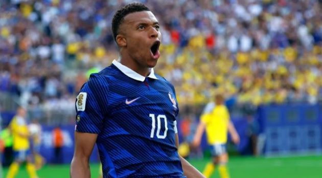 Kylian Mbappe là biểu tượng mới của bóng đá Pháp hiện đại