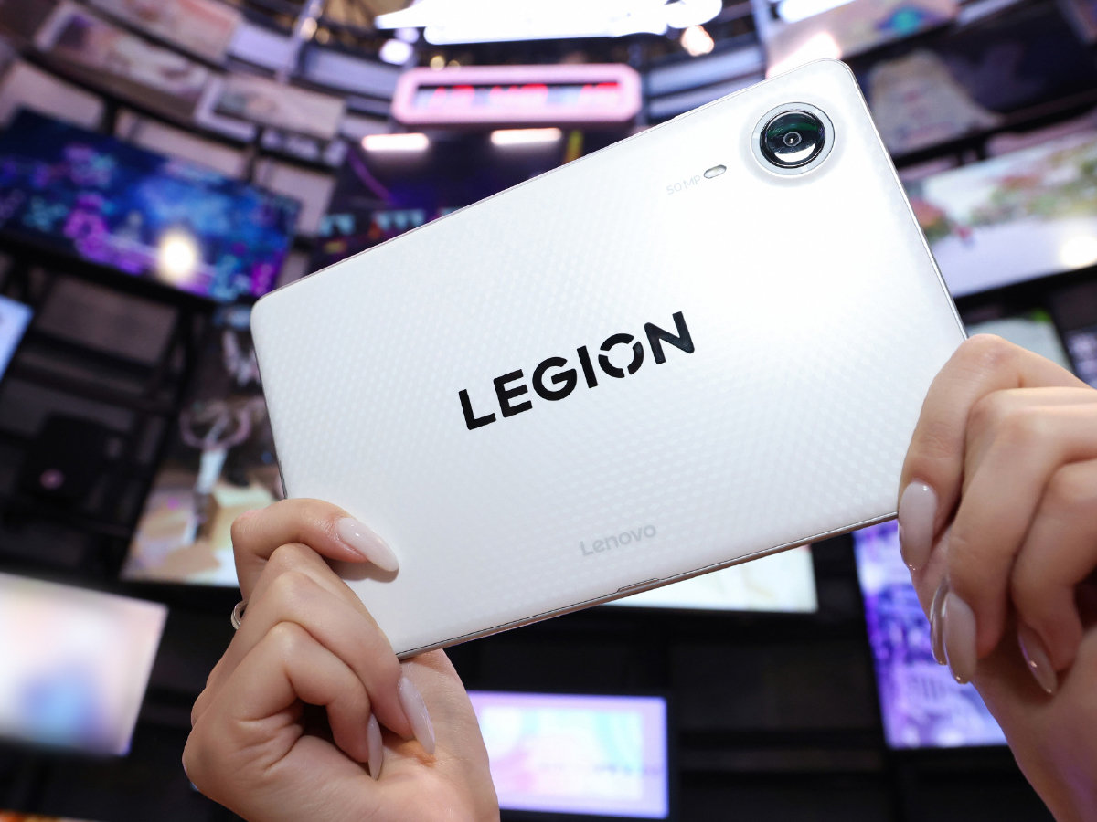 Máy tính bảng chơi game Lenovo Legion Y700 Infinite phiên bản màu trắng