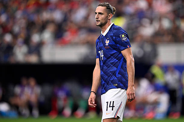 Adrien Rabiot có màn trình diễn đáng quên