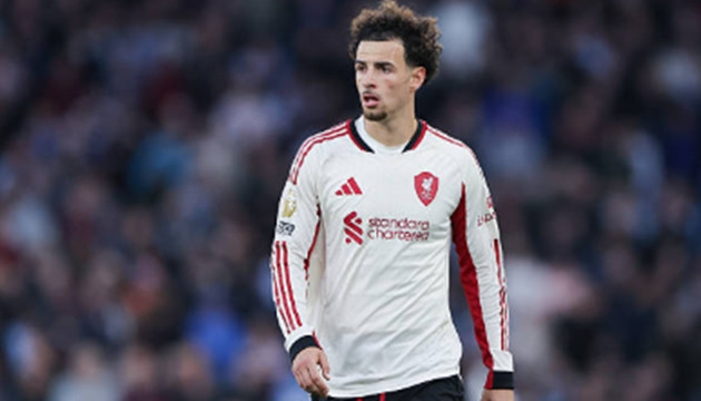 Liverpool không bán Curtis Jones
