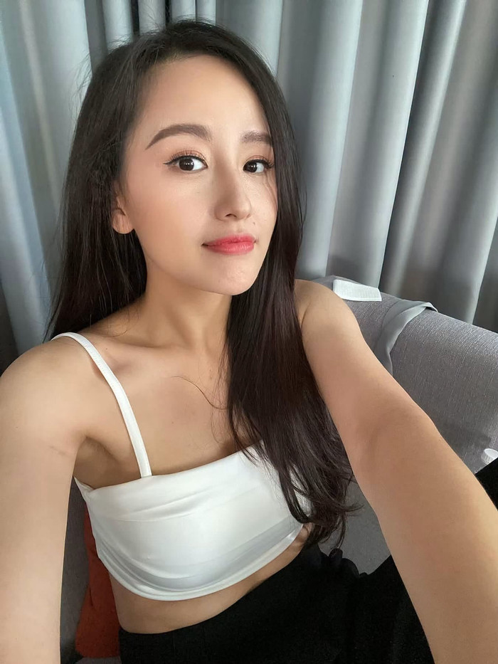 Mai Phương Thúy chia sẻ về mẹ ruột trên mạng xã hội