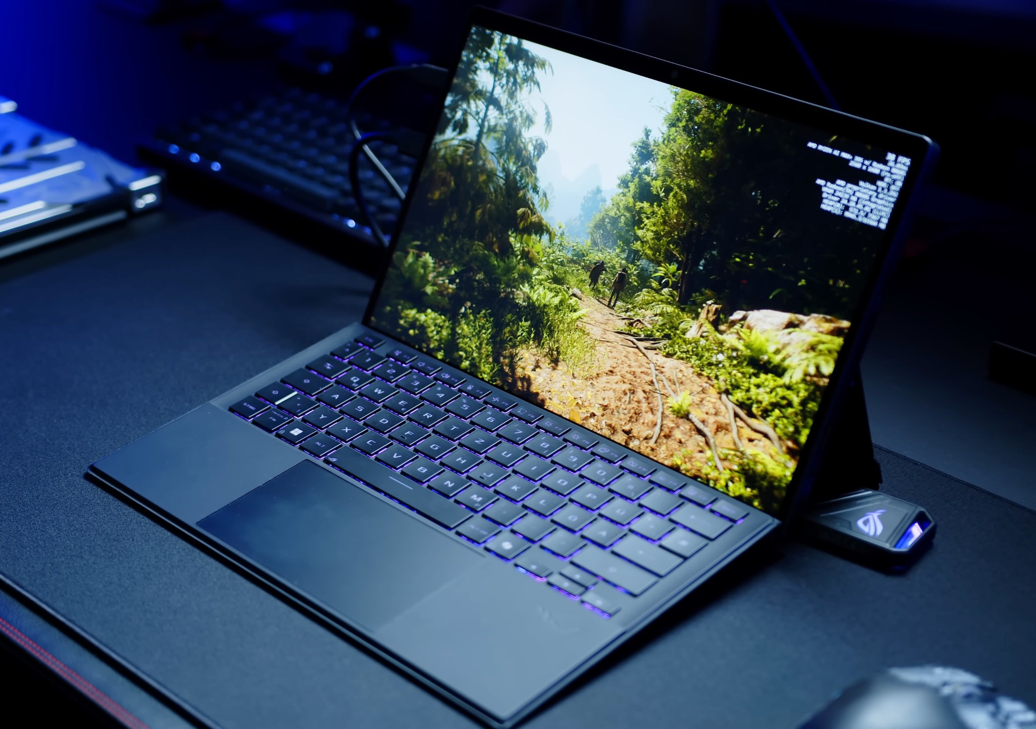 Asus ROG Flow Z13 cung cấp hiệu năng mạnh mẽ trong hình dáng một chiếc máy tính bảng lai mỏng nhẹ