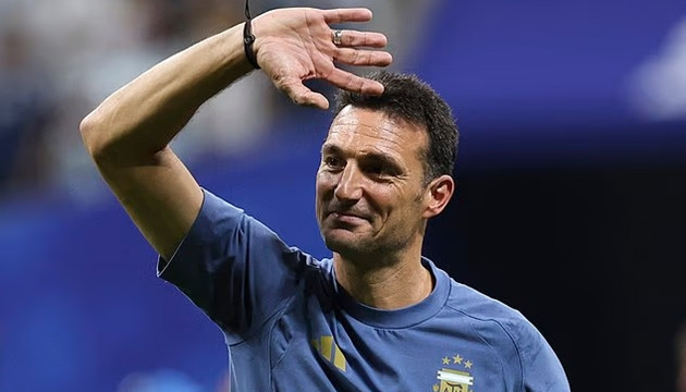 Lionel Scaloni khất phục Thomas Tuchel