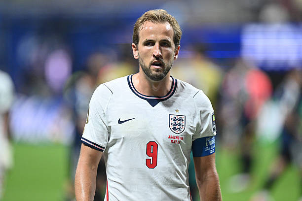 Harry Kane thất vọng sau trận thua Argentina