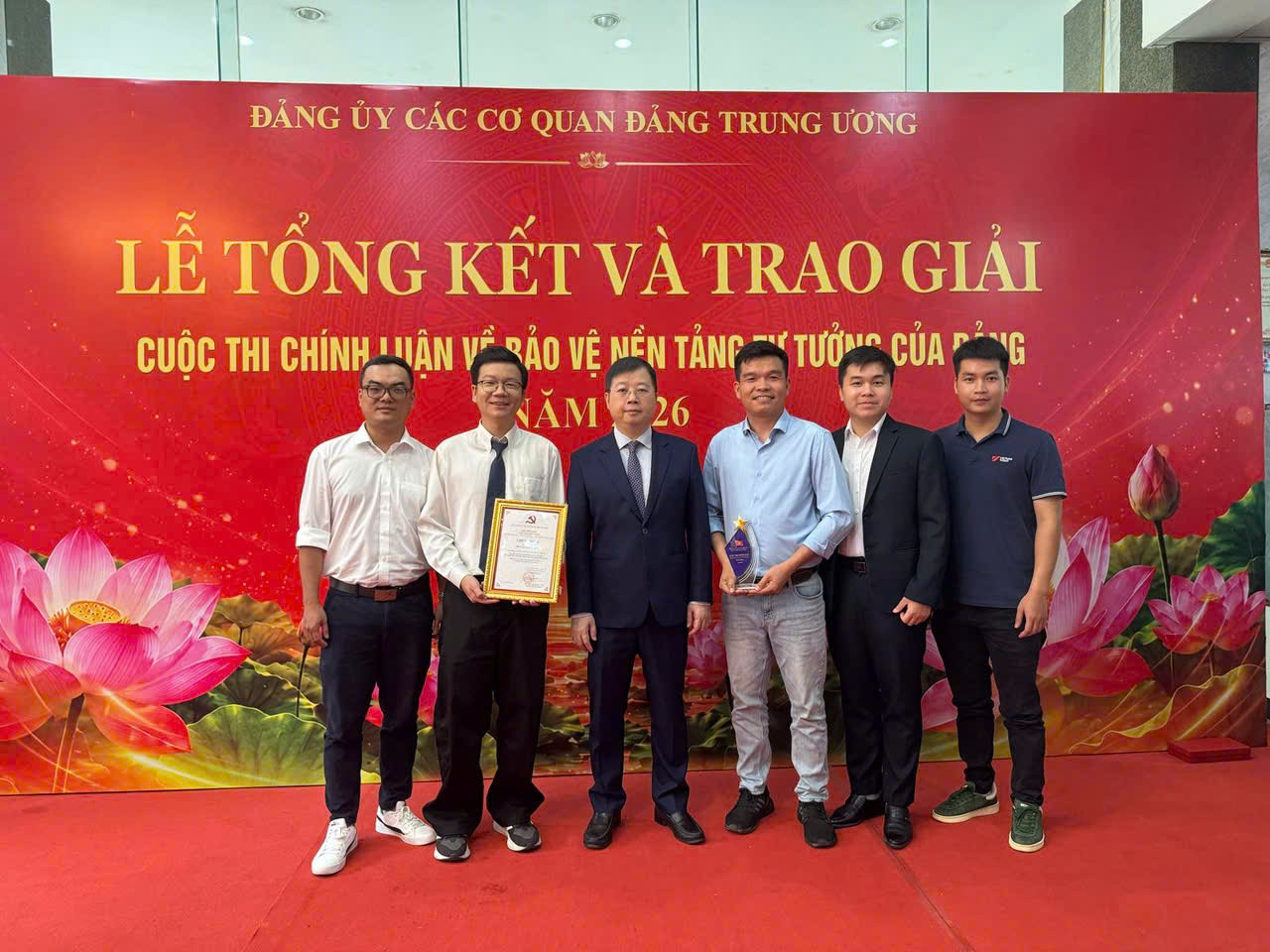 Nhóm tác giả VTV nhận giải A cuộc thi chính luận 2026