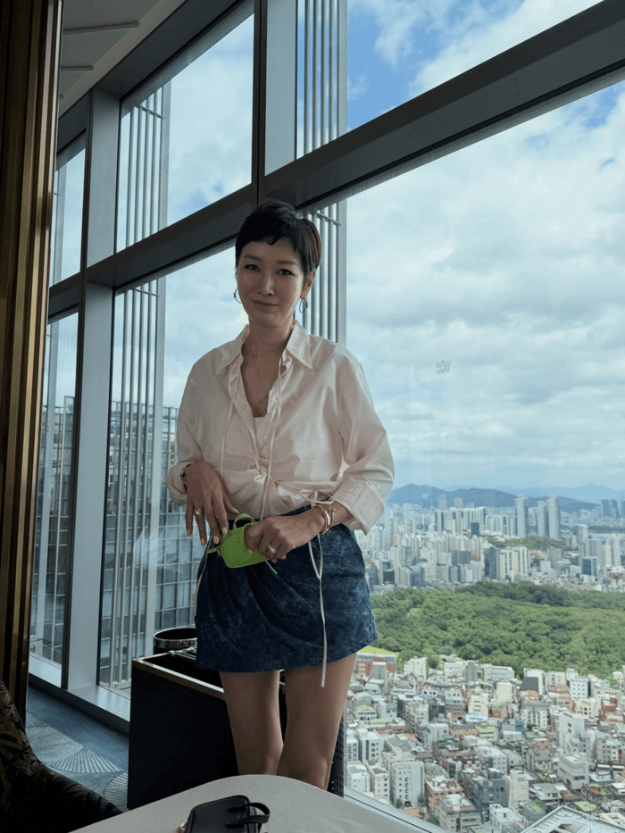 Byun Jung Soo kết hôn năm 1994 và có cuộc sống gia đình viên mãn bên hai con gái.