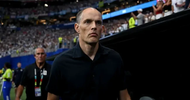 HLV Thomas Tuchel đối mặt với áp lực sau thất bại
