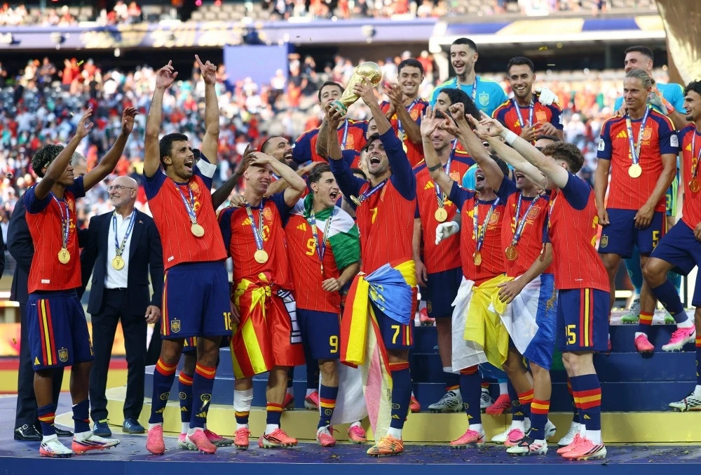 Chiếc cúp vàng World Cup 2026 là phần thưởng xứng đáng cho lối chơi tập thể và triết lý bóng đá nhất quán của Tây Ban Nha.