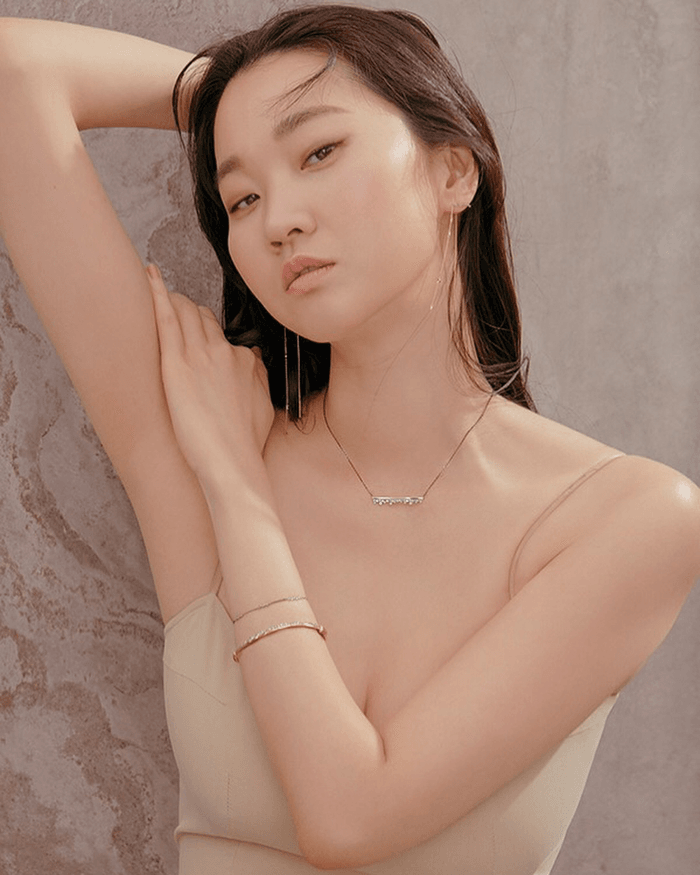 Jang Yoon Ju từ lâu được biết đến với lối sống lành mạnh và quan điểm tích cực về cơ thể.
