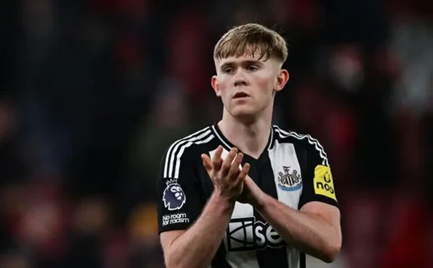 Lewis Hall muốn gia nhập Man Utd thay vì Chelsea