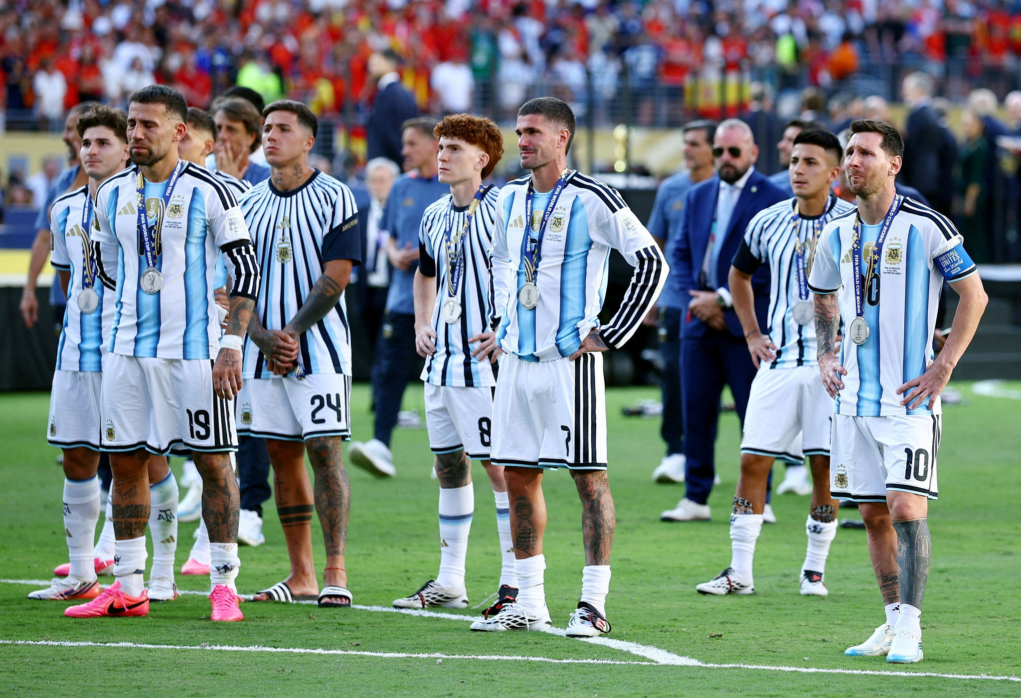 Biểu cảm của Messi trong trận đấu với Tây Ban Nha