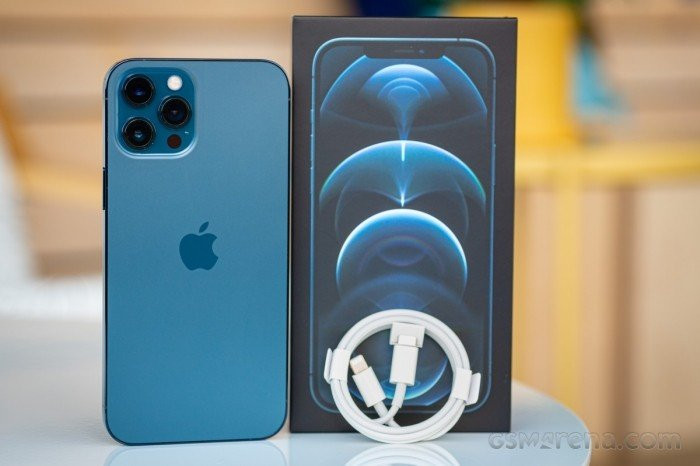iPhone 12 Pro Max vẫn là lựa chọn tốt trong phân khúc giá rẻ