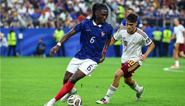 Kone là lời giải cho hàng tiền vệ Quỷ đỏ sau sự ta đi của Casemiro?