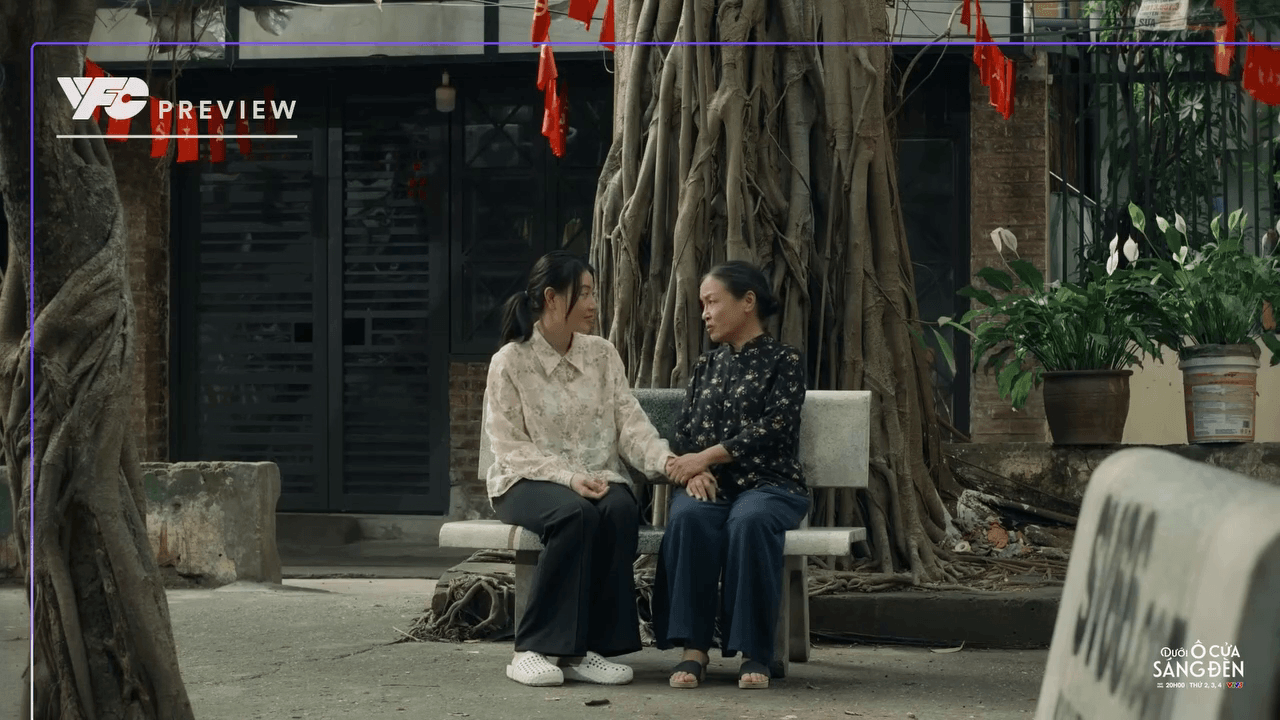 Bà Phụng tha thiết nhờ Nguyệt chăm sóc cho Tài trong lúc bà còn tỉnh táo.