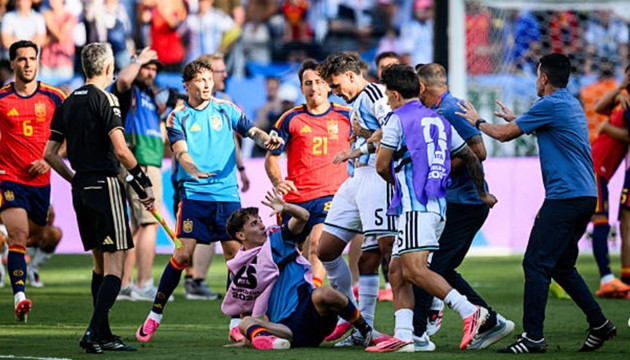 Cầu thủ Argentina xô xát sau trận chung kết World Cup 2026