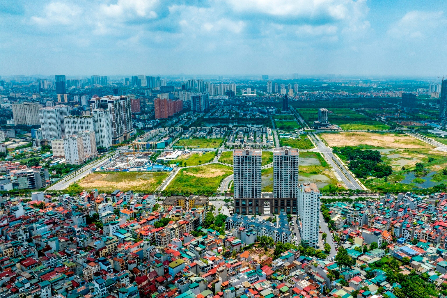 Thị trường bất động sản kỳ vọng ấm dần vào cuối năm