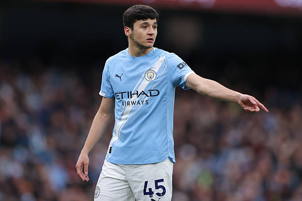 Abdukodir Khusanov trong màu áo Manchester City