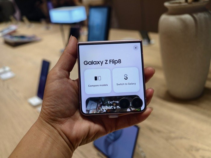 Cấu hình mạnh mẽ của Galaxy Z Flip8