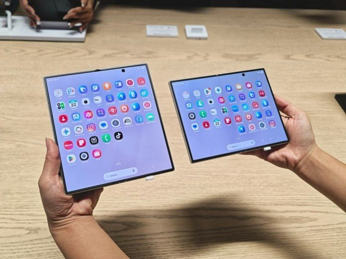 Cụm camera sau trên Galaxy Z Fold8 Ultra với cảm biến chính 200 MP