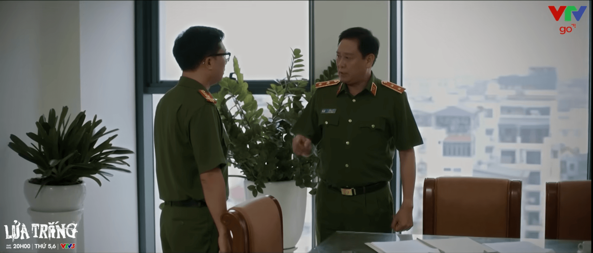 Lực lượng công an theo dõi và lên kế hoạch bắt giữ
