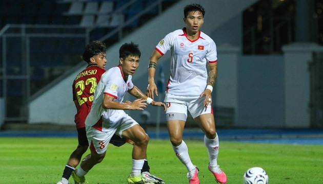 Hàng thủ đội tuyển Việt Nam bộc lộ những vấn đề đáng lo ngại sau chiến thắng Timor Leste. (Ảnh: VFF)
