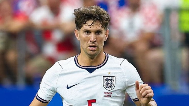 John Stones hiện là cầu thủ tự do trên thị trường chuyển nhượng