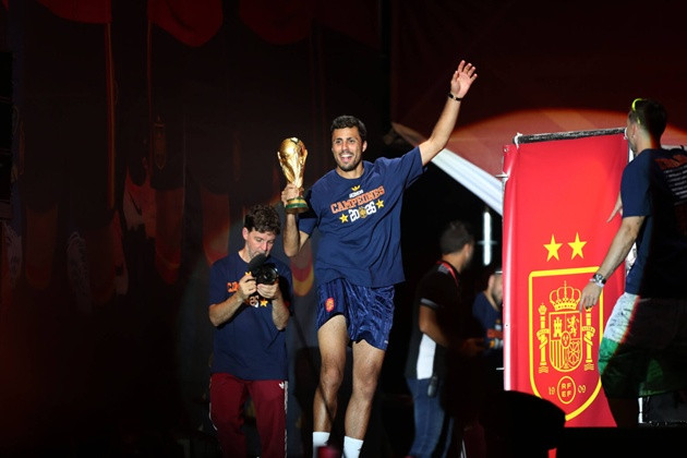 Rodri góp công lớn giúp Tây Ban Nha vô địch World Cup 2026.