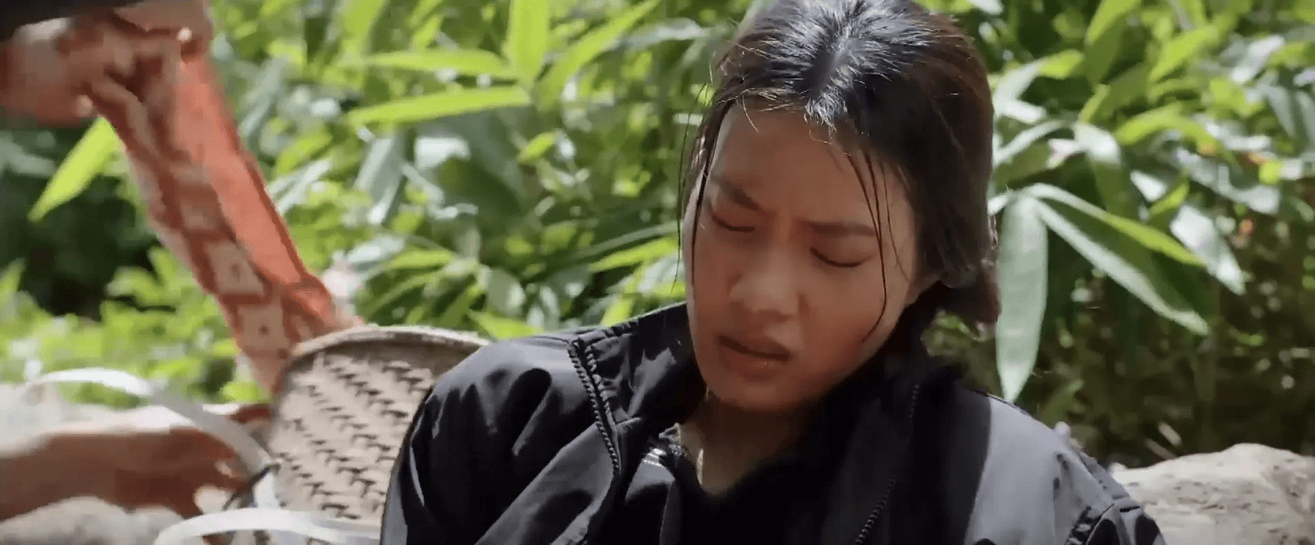 Trời cao nguyên xanh - Tập 13: Vân bị truy đuổi khi âm thầm đến thăm Tuấn - Ảnh 16.