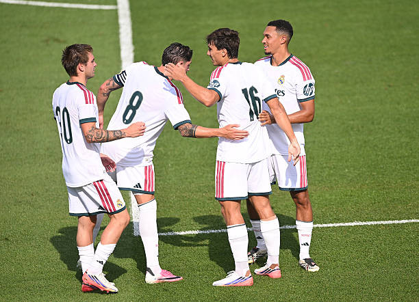 Đội bóng của Mourinho sẵn sàng cho mùa bóng mới
