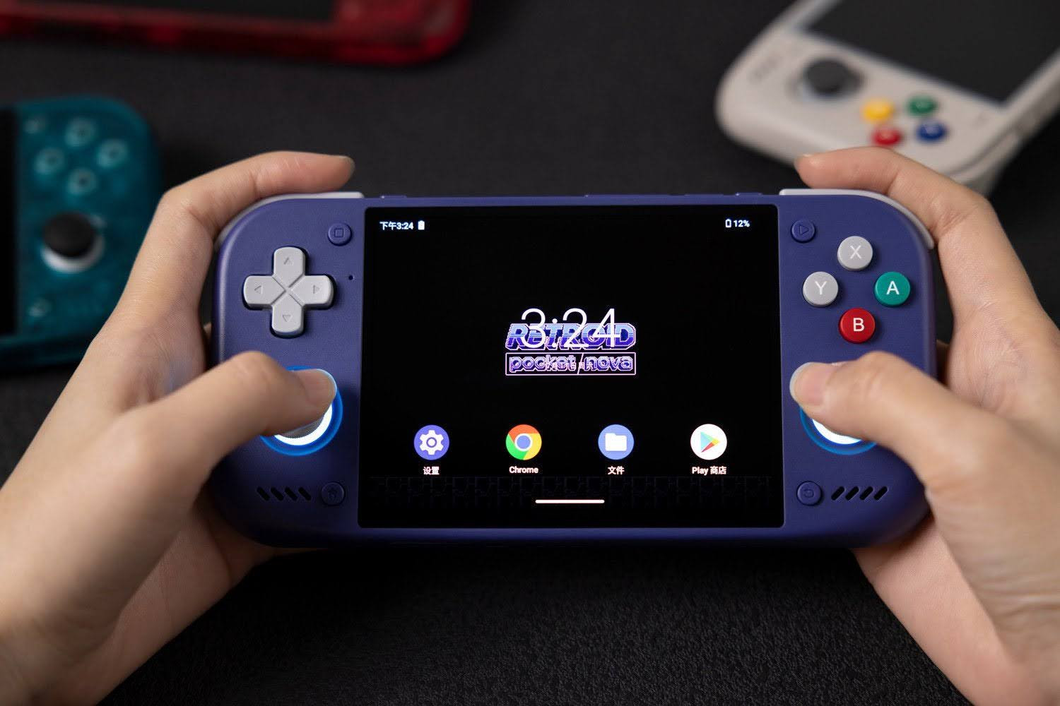 Máy chơi game cầm tay Retroid Pocket Nova chạy hệ điều hành Android